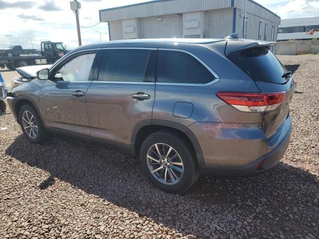 2019 Toyota Highlander SE