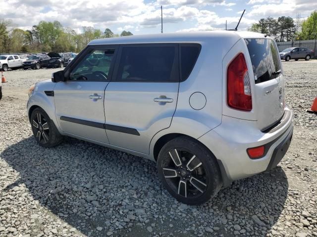 2013 KIA Soul +