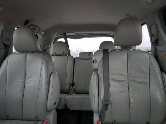 2011 Toyota Sienna XLE