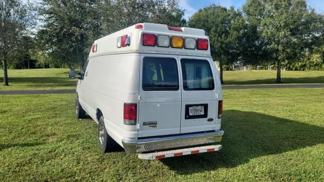 2013 Ford Econoline E350 Super Duty Van