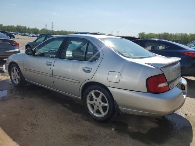 2000 Nissan Altima XE