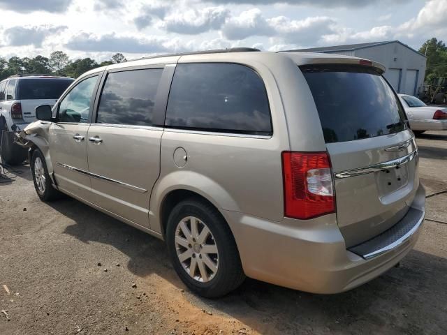 2015 Chrysler Town & Country Touring