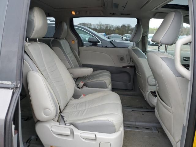 2011 Toyota Sienna XLE