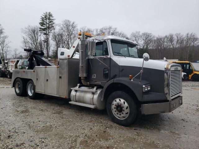 2000 Freightliner Conventional FLD112