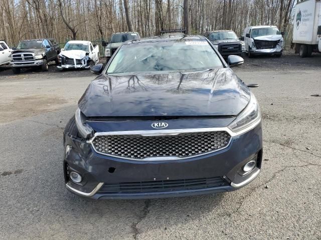 2017 KIA Cadenza Premium