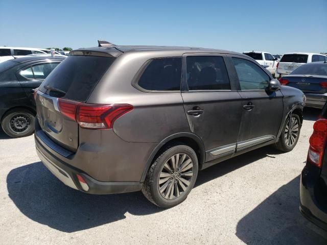 2020 Mitsubishi Outlander SE