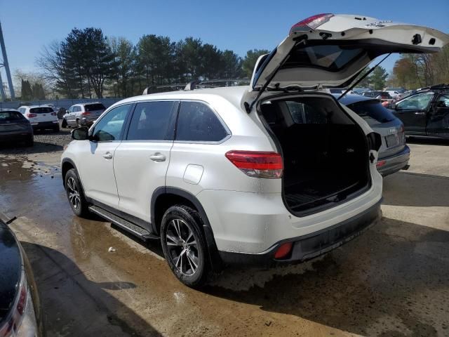 2019 Toyota Highlander LE