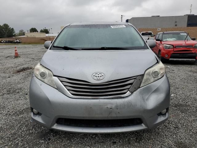 2011 Toyota Sienna XLE