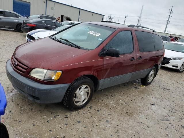 2003 Toyota Sienna CE