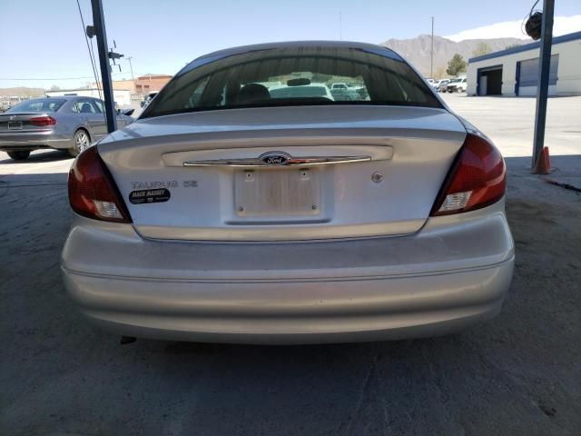 2003 Ford Taurus SE