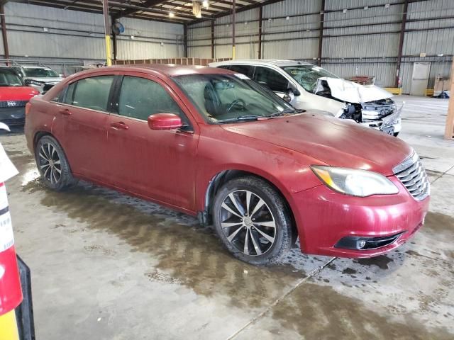 2013 Chrysler 200 Touring