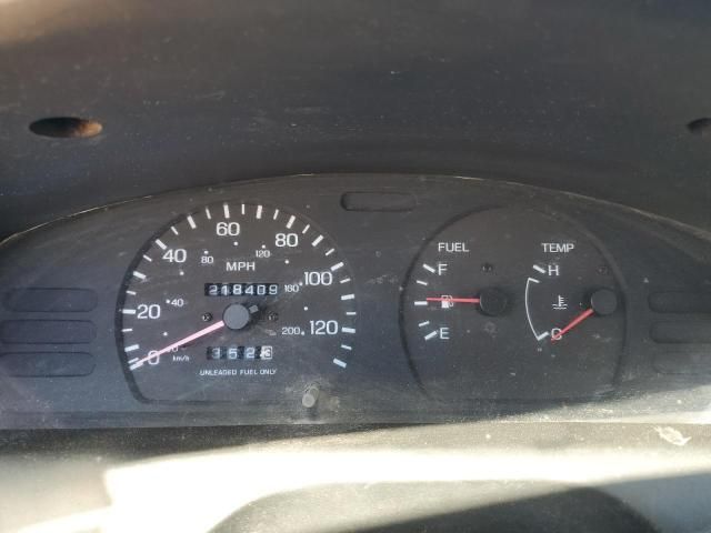 1999 Nissan Sentra Base