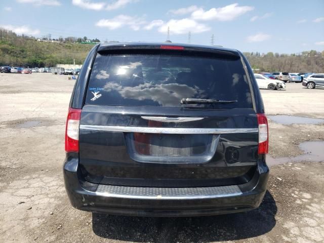 2014 Chrysler Town & Country Touring