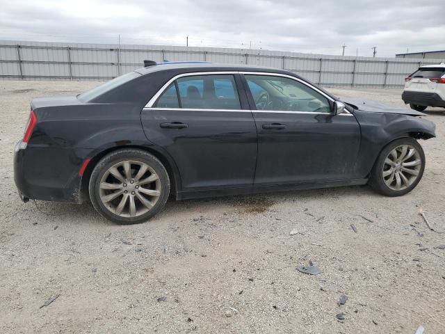 2019 Chrysler 300 Touring