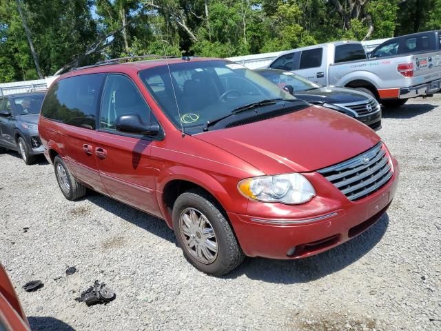 2005 Chrysler Town & Country Limited