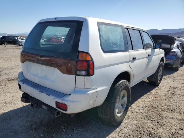 2000 Mitsubishi Montero Sport ES