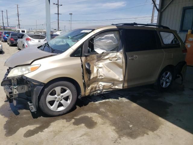 2011 Toyota Sienna LE