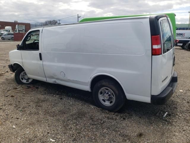 2022 Chevrolet Express G2500