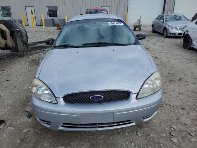 2005 Ford Taurus SE