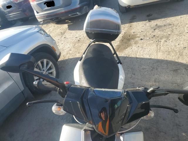2022 Genuine Scooter Co. Rattler 125