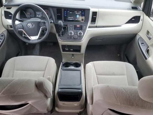 2015 Toyota Sienna LE