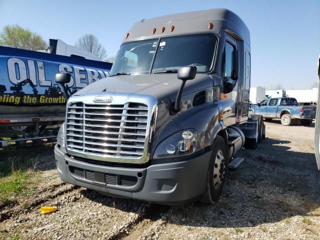 2017 Freightliner Cascadia 113