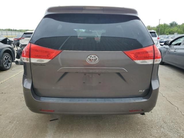 2012 Toyota Sienna XLE