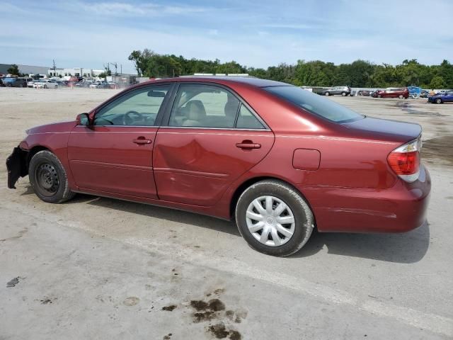 2005 Toyota Camry LE