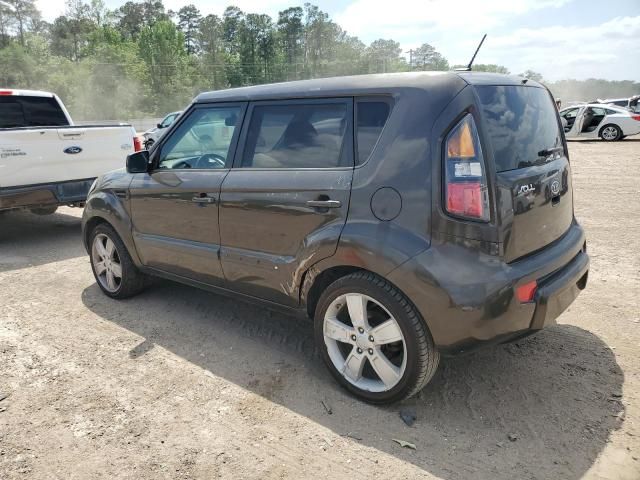 2011 KIA Soul +