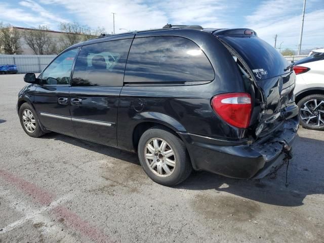 2005 Chrysler Town & Country Touring