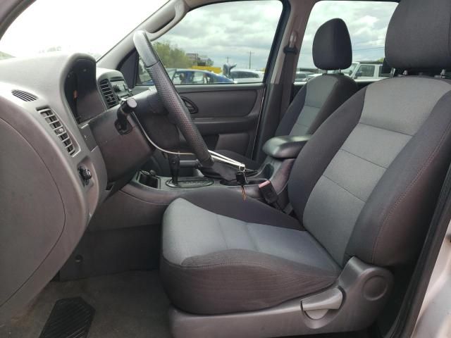 2005 Ford Escape XLS