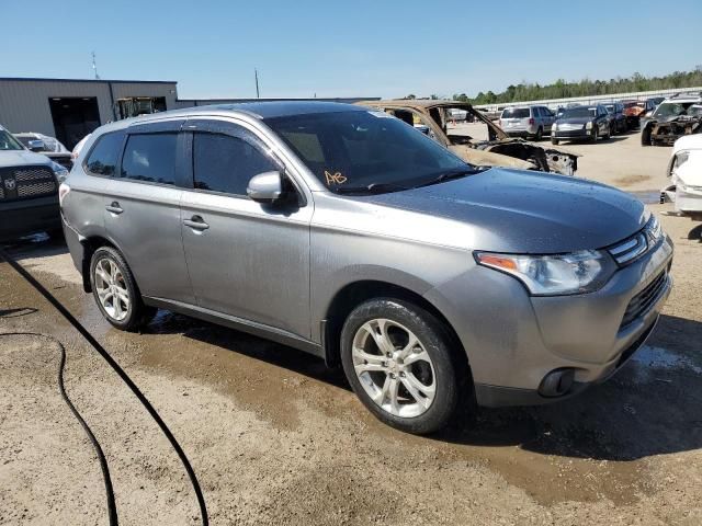 2014 Mitsubishi Outlander SE