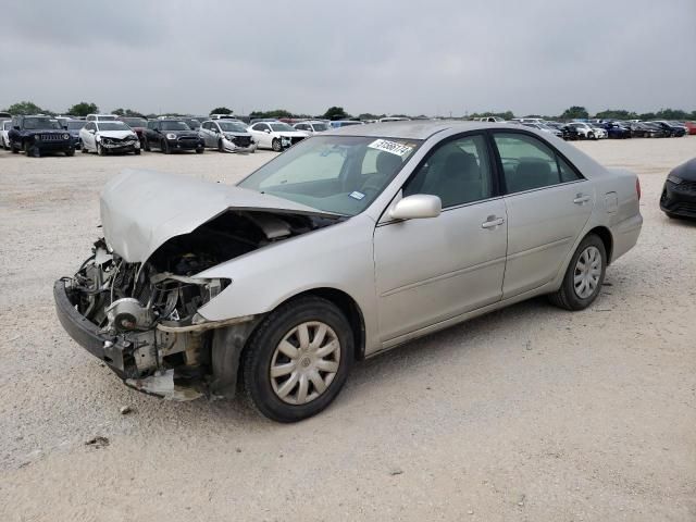 2004 Toyota Camry LE