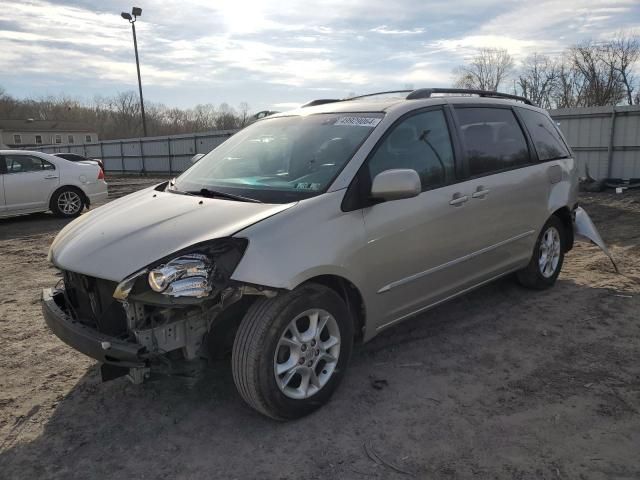 2005 Toyota Sienna XLE