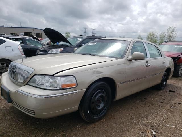 2010 Lincoln Town Car Signature Limited