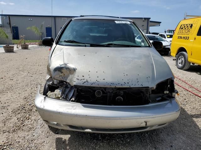 2000 Toyota Sienna LE