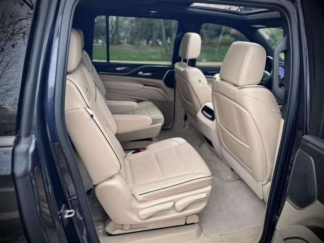 2022 Cadillac Escalade ESV Premium Luxury