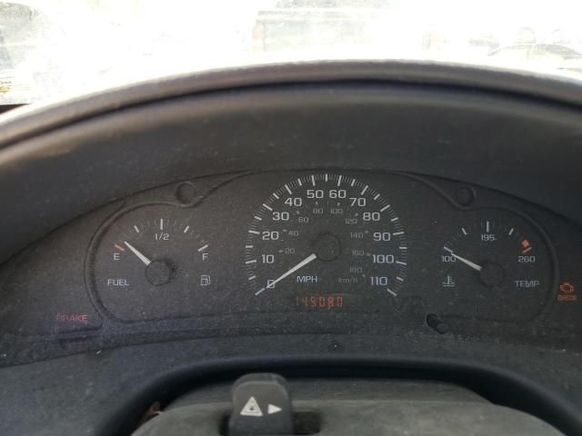 2001 Chevrolet Cavalier Base