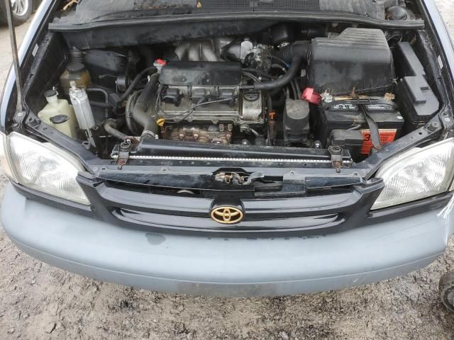 2000 Toyota Sienna LE