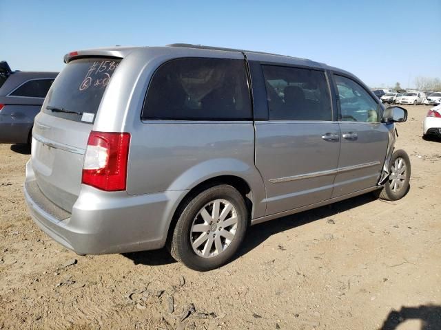 2016 Chrysler Town & Country Touring