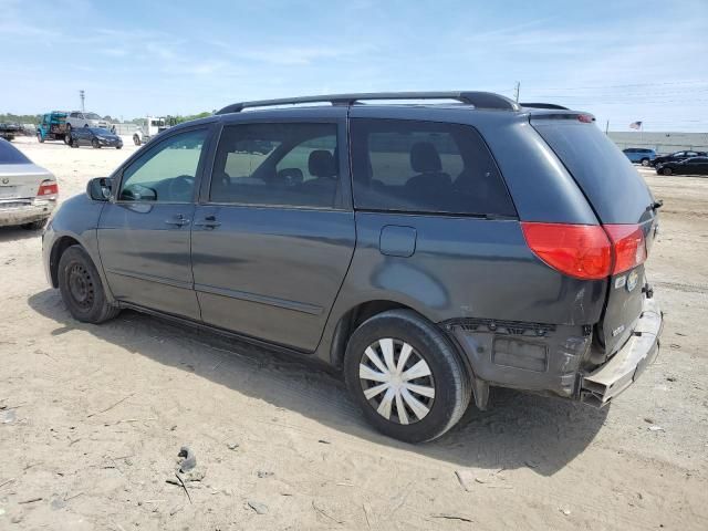 2010 Toyota Sienna CE