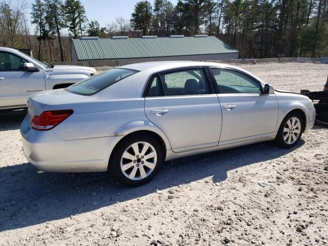 2005 Toyota Avalon XL