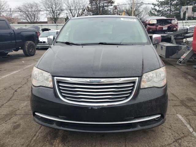 2011 Chrysler Town & Country Touring L