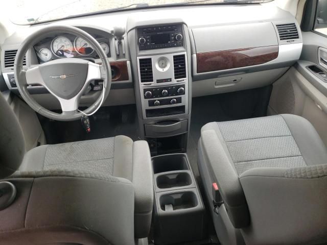 2010 Chrysler Town & Country Touring