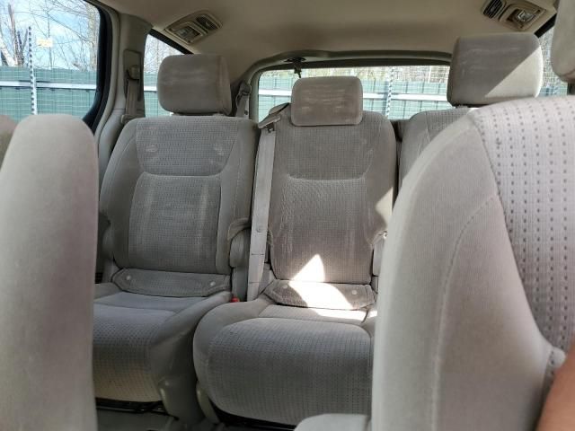 2008 Toyota Sienna CE