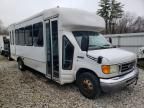 2006 Ford Econoline E450 Super Duty Cutaway Van