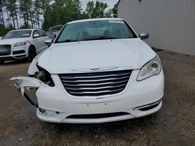 2013 Chrysler 200 Limited