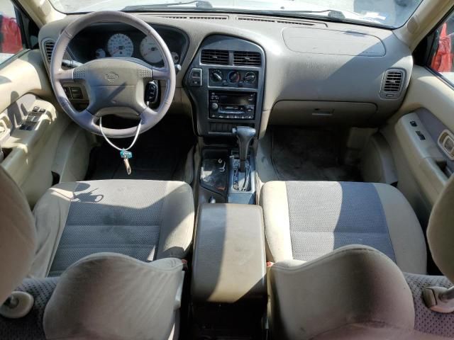 2000 Nissan Pathfinder LE