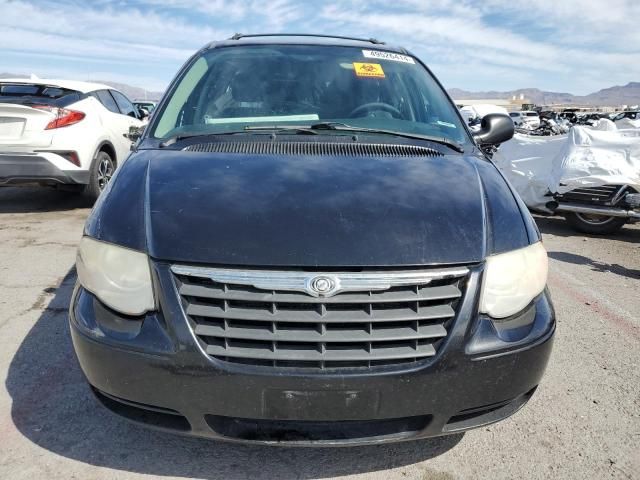 2005 Chrysler Town & Country Touring