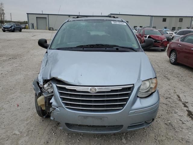 2006 Chrysler Town & Country Touring